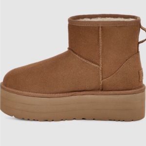 UGG Classic Mini Platform - Chestnut